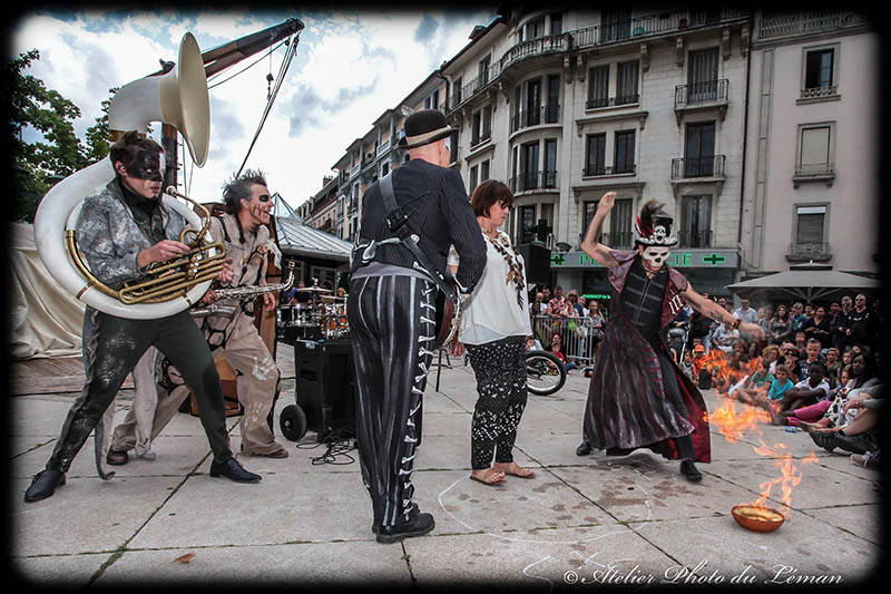 Fanfare de rue “Voodoo Circus Bazaar“ : photo-3